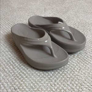 Oofos Platform Sandals